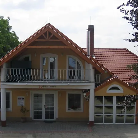 Konukevi Aldos Panzio