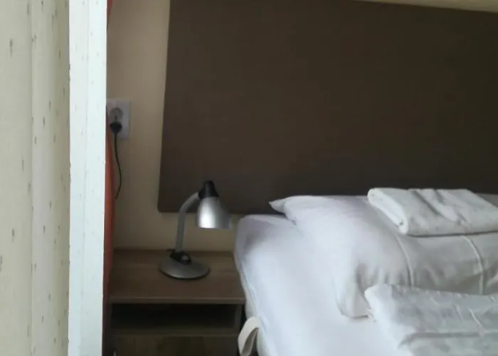 áldos Panzió Farád